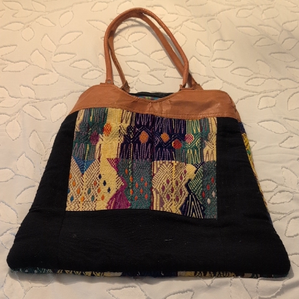 Multicolor Patterned Tote Bag - Picture 2 of 3